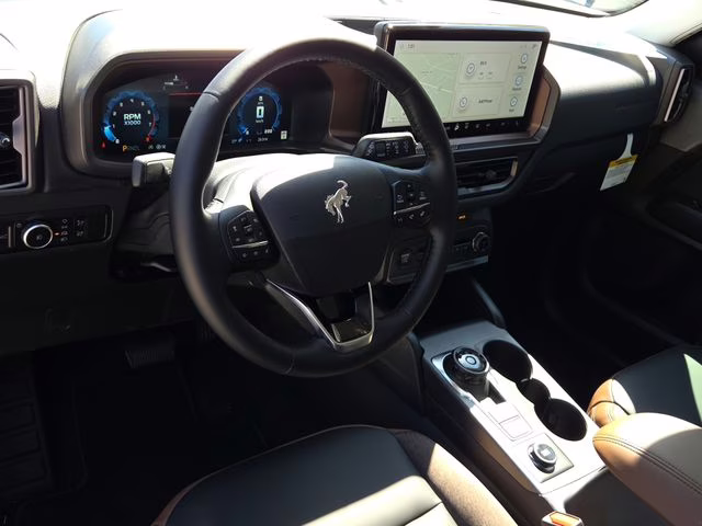 2025 Gray Metallic Ford Bronco Sport Outer Banks 4X4 SUV