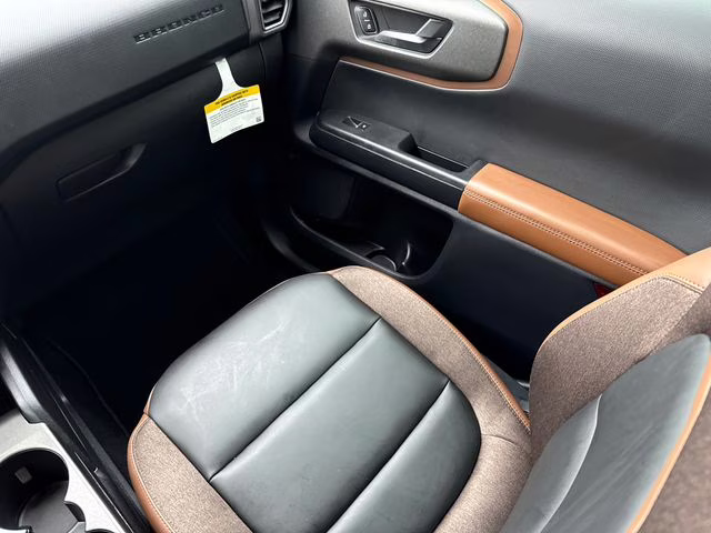 2025 Gray Metallic Ford Bronco Sport Outer Banks 4X4 SUV