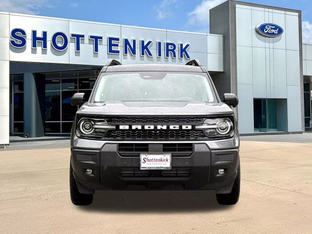 2025 Gray Metallic Ford Bronco Sport Outer Banks 4X4 SUV