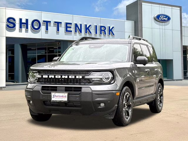 2025 Gray Metallic Ford Bronco Sport Outer Banks 4X4 SUV