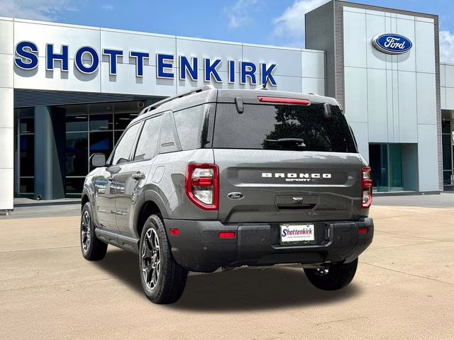 2025 Gray Metallic Ford Bronco Sport Outer Banks 4X4 SUV