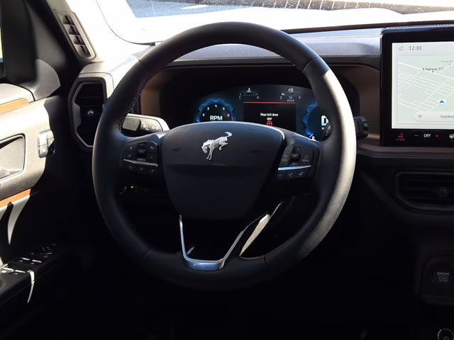 2025 Oxford White Ford Bronco Sport Outer Banks 4X4 SUV