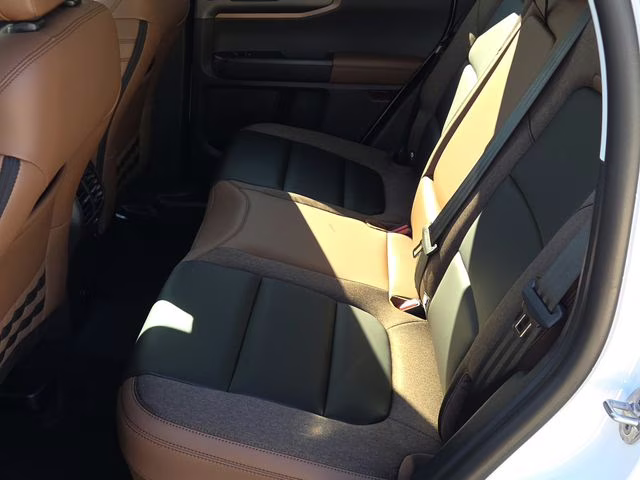 2025 Oxford White Ford Bronco Sport Outer Banks 4X4 SUV