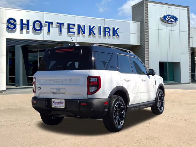 2025 Oxford White Ford Bronco Sport Outer Banks 4X4 SUV