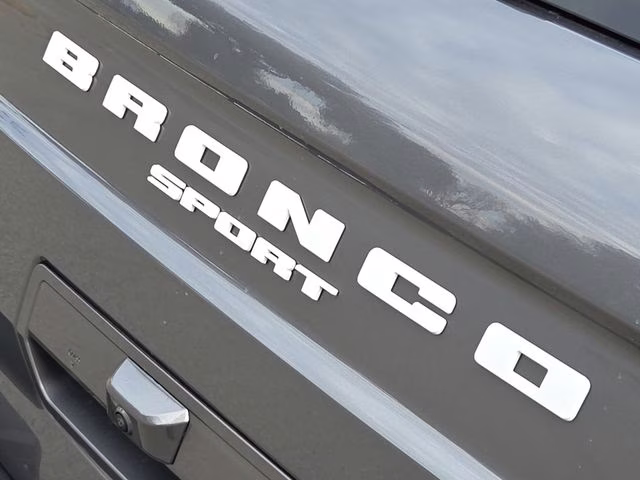 2025 Gray Metallic Ford Bronco Sport Outer Banks 4X4 SUV