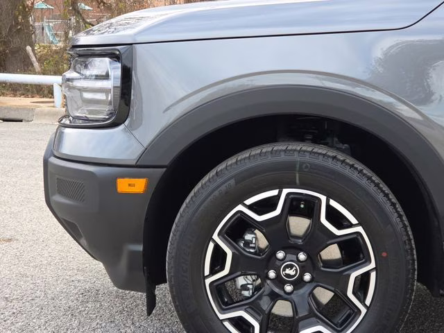 2025 Gray Metallic Ford Bronco Sport Outer Banks 4X4 SUV