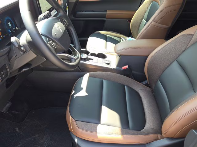 2025 Shadow Black Ford Bronco Sport Outer Banks 4X4 SUV