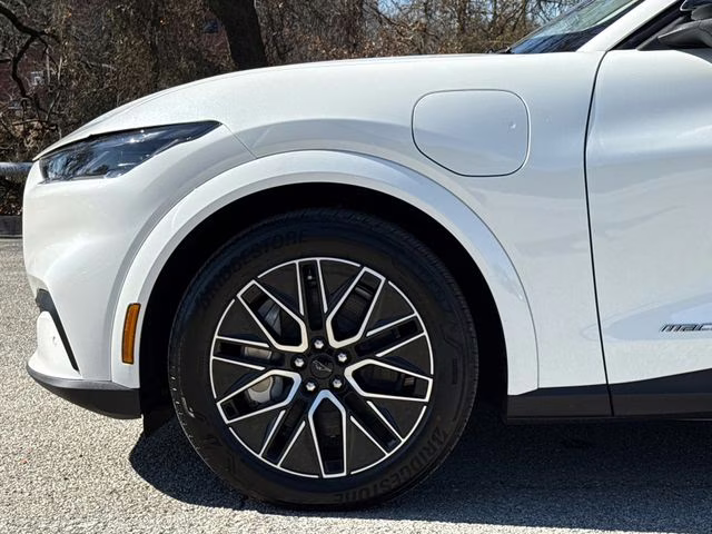 2026 White Metallic Ford Mustang Mach-E Premium RWD SUV