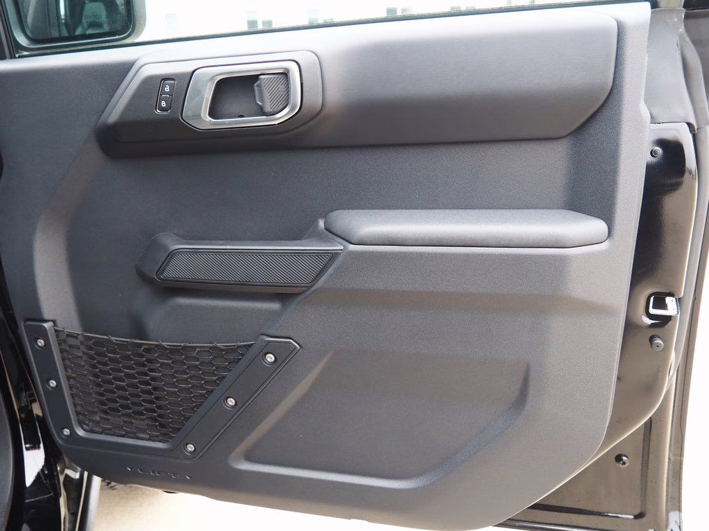 2025 Shadow Black Ford Bronco Badlands 4X4 SUV