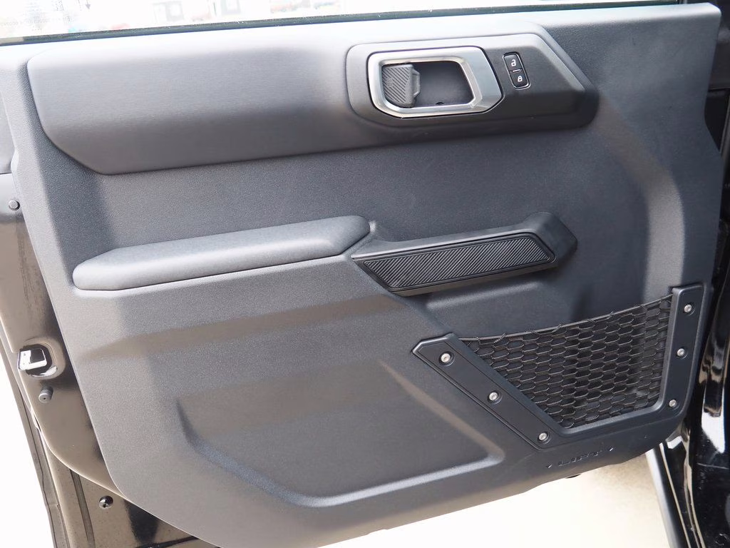 2025 Shadow Black Ford Bronco Badlands 4X4 SUV