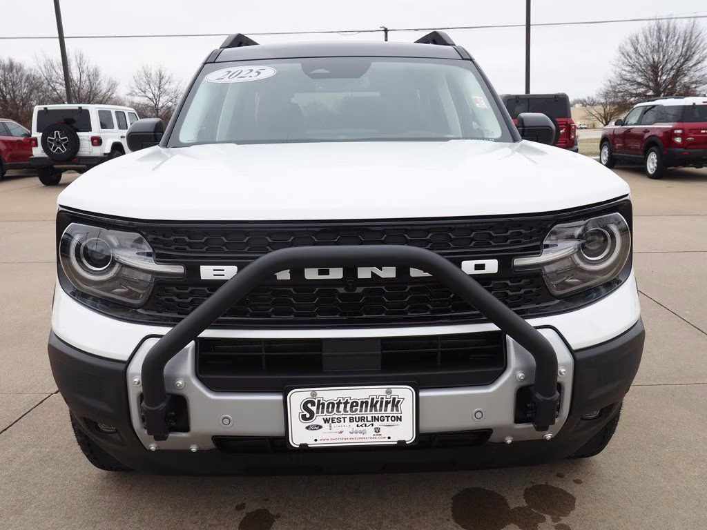 2025 Oxford White Ford Bronco Sport Outer Banks 4X4 SUV