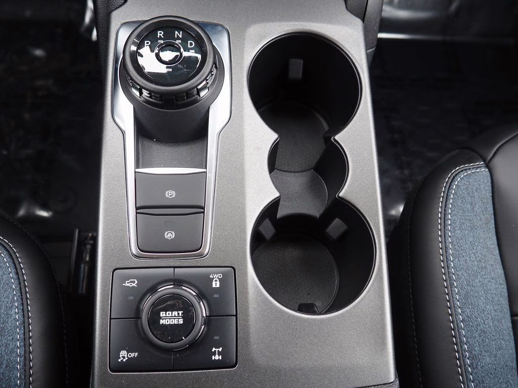 2025 Oxford White Ford Bronco Sport Outer Banks 4X4 SUV