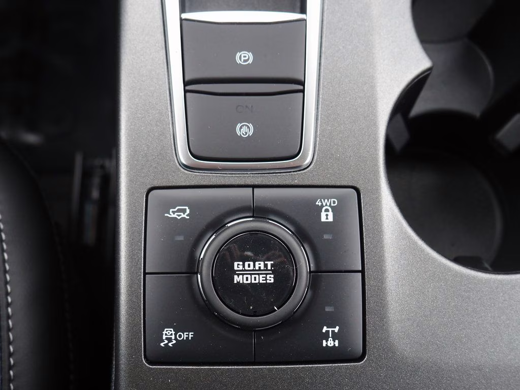 2025 Oxford White Ford Bronco Sport Outer Banks 4X4 SUV