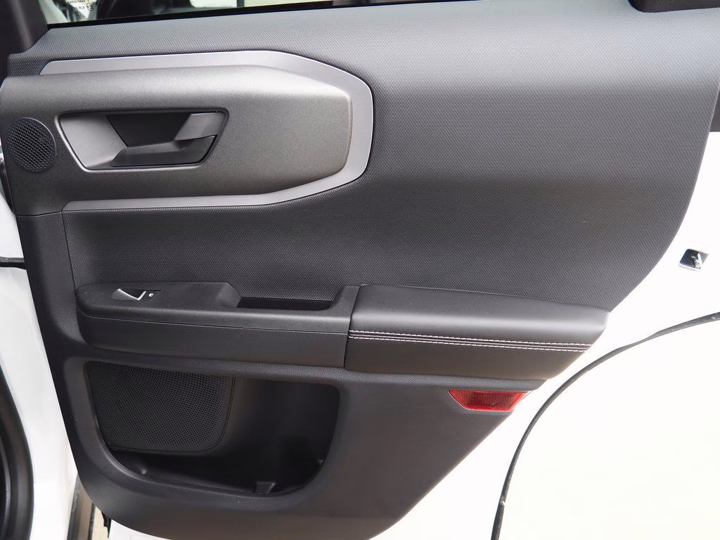 2025 Oxford White Ford Bronco Sport Outer Banks 4X4 SUV