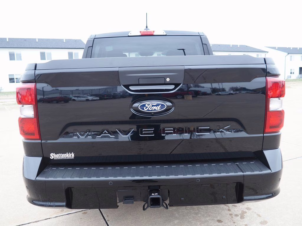 2026 Shadow Black Ford Maverick Lobo Standard AWD Truck