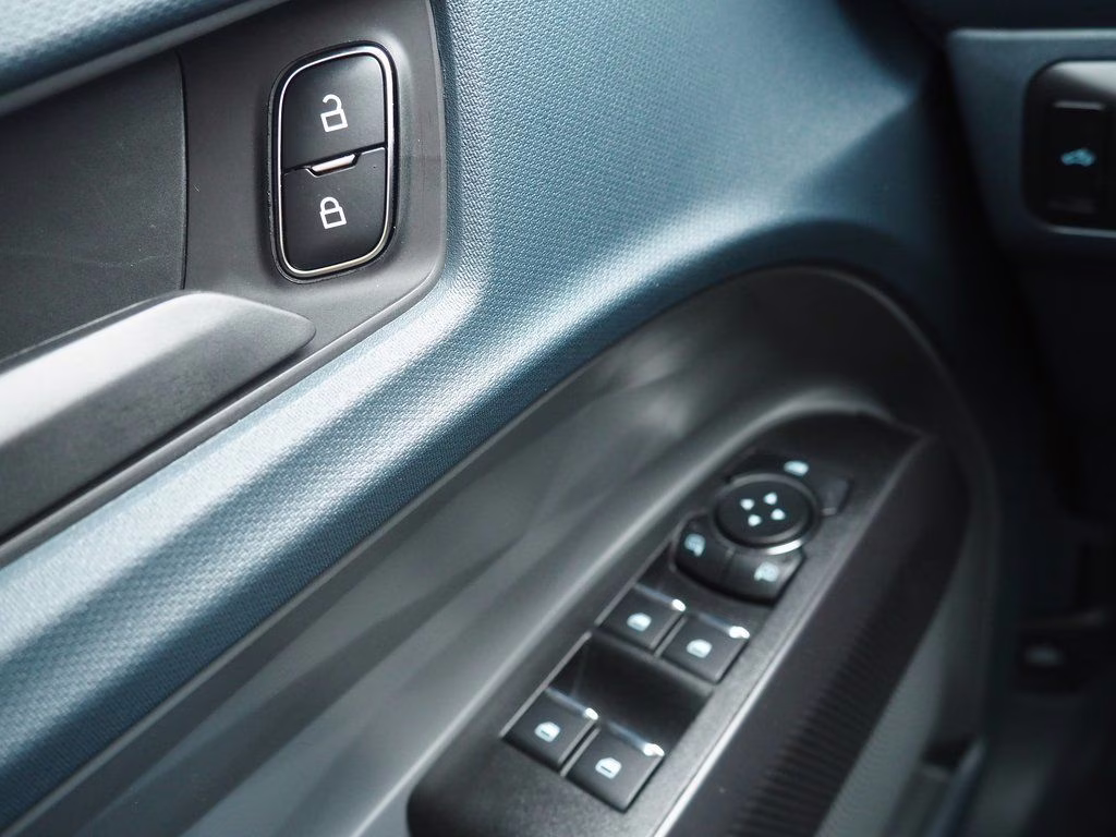 2026 Shadow Black Ford Maverick Lobo Standard AWD Truck