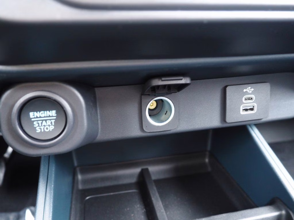 2026 Shadow Black Ford Maverick Lobo Standard AWD Truck