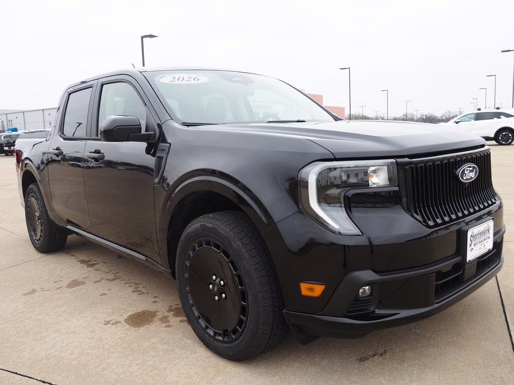 2026 Shadow Black Ford Maverick Lobo Standard AWD Truck