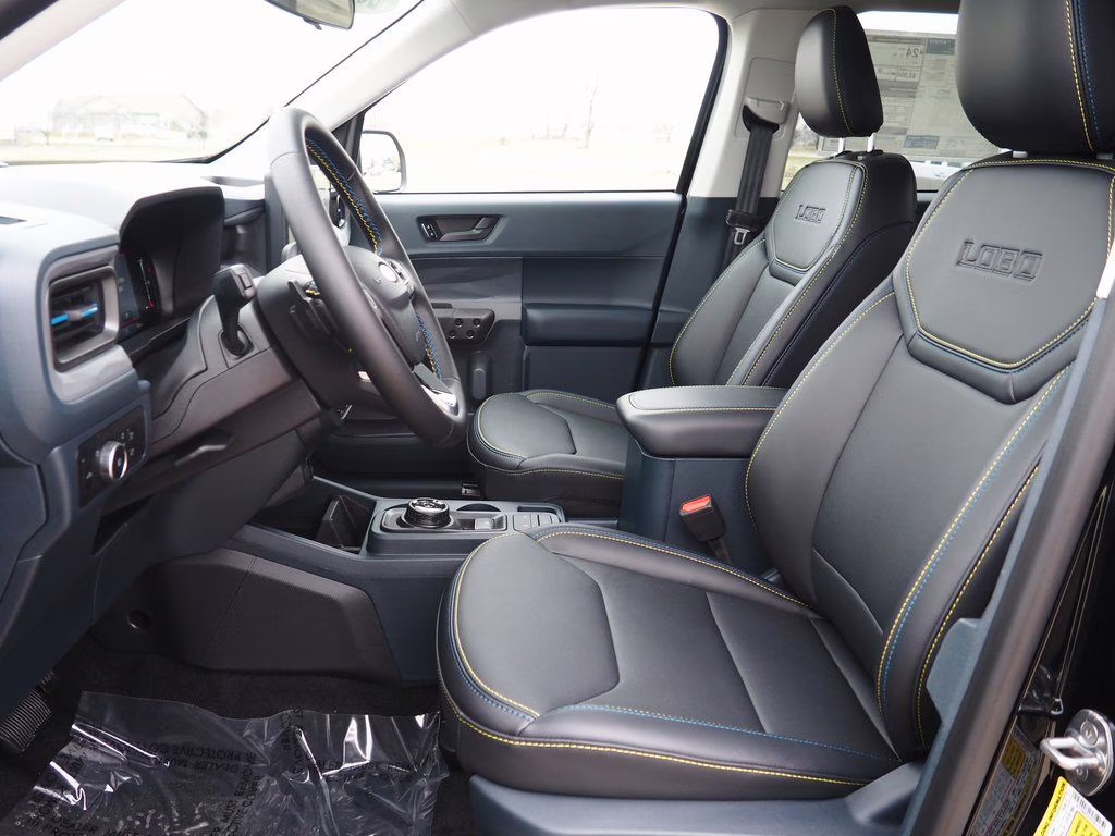 2026 Shadow Black Ford Maverick Lobo Standard AWD Truck