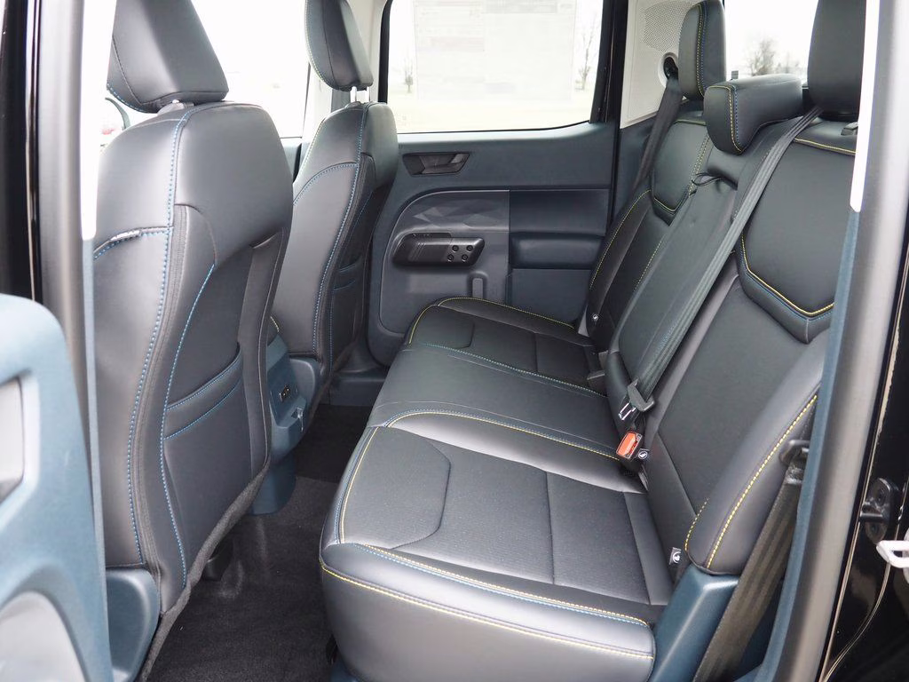 2026 Shadow Black Ford Maverick Lobo Standard AWD Truck