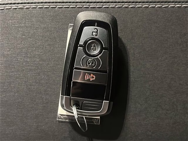 2025 Oxford White Ford Bronco Big Bend DARK TRAIL SERIES 4X4 SUV