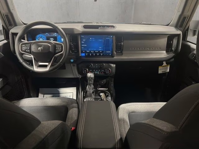 2025 Oxford White Ford Bronco Big Bend DARK TRAIL SERIES 4X4 SUV