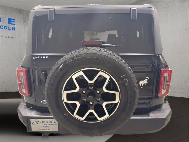 2025 Shadow Black Ford Bronco Outer Banks 4X4 SUV