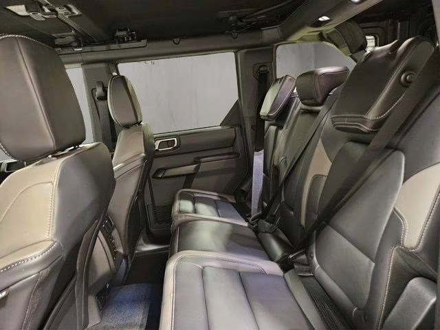 2025 Azure Gray Metallic Tri-Coat Ford Bronco Outer Banks 4X4 SUV