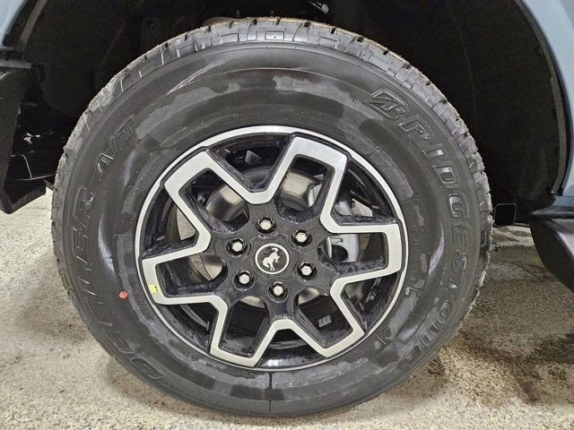 2025 Azure Gray Metallic Tri-Coat Ford Bronco Outer Banks 4X4 SUV