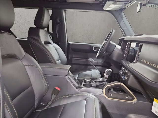 2025 Shadow Black Ford Bronco Badlands 4X4 SUV