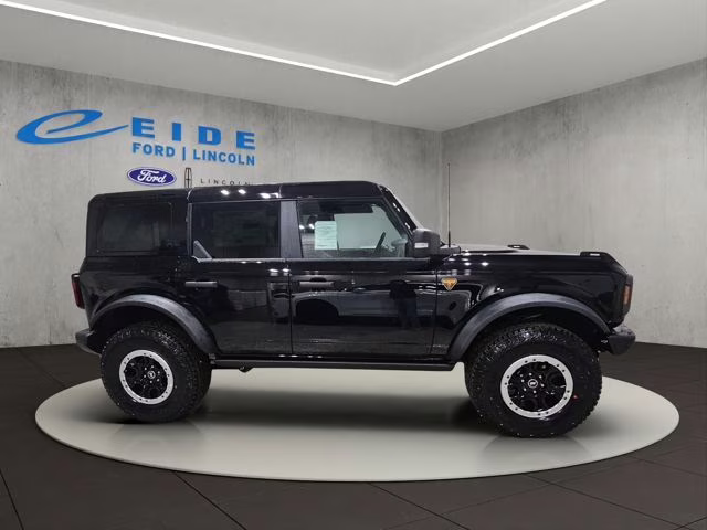 2025 Shadow Black Ford Bronco Badlands 4X4 SUV