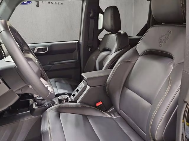 2025 Shadow Black Ford Bronco Badlands 4X4 SUV