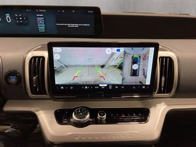 2026 Glacier Gray Metallic Tri-Coat Ford Expedition Max Active 4X4 SUV