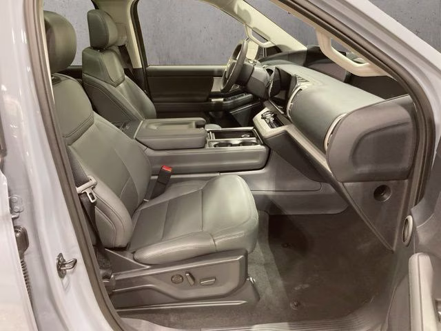 2026 Glacier Gray Metallic Tri-Coat Ford Expedition Max Active 4X4 SUV