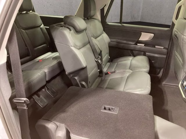 2026 Glacier Gray Metallic Tri-Coat Ford Expedition Max Active 4X4 SUV