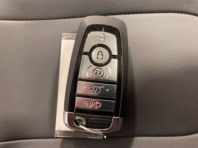 2026 Glacier Gray Metallic Tri-Coat Ford Expedition Max Active 4X4 SUV
