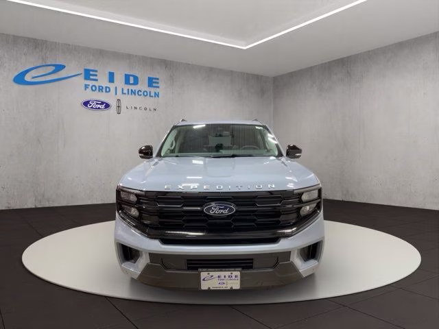 2026 Glacier Gray Metallic Tri-Coat Ford Expedition Max Active 4X4 SUV
