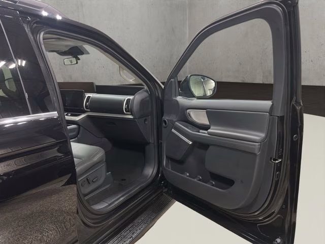 2026 Agate Black Metallic Ford Expedition Max Active 4X4 SUV