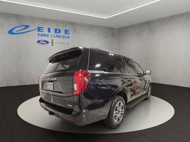 2026 Agate Black Metallic Ford Expedition Max Active 4X4 SUV