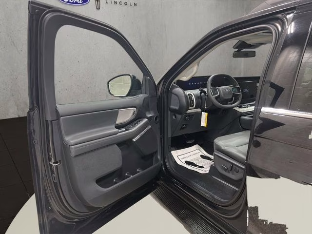 2026 Agate Black Metallic Ford Expedition Max Active 4X4 SUV