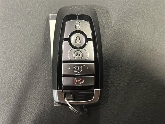 2026 Agate Black Metallic Ford Explorer Active 4X4 SUV