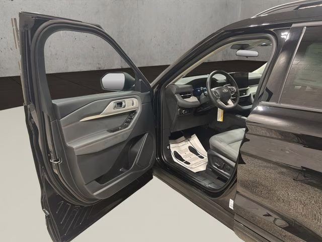 2026 Agate Black Metallic Ford Explorer Active 4X4 SUV