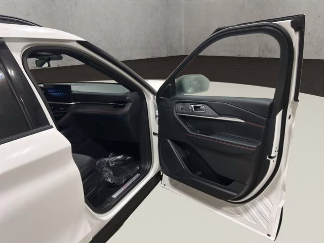 2026 Star White Metallic Tri-Coat Ford Explorer ST-Line 4X4 SUV