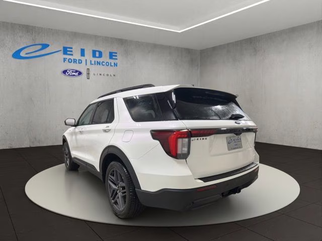 2026 Star White Metallic Tri-Coat Ford Explorer ST-Line 4X4 SUV