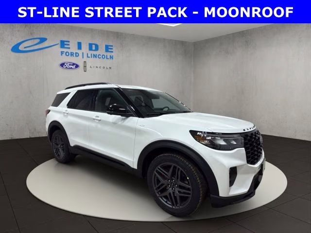 2026 Star White Metallic Tri-Coat Ford Explorer ST-Line 4X4 SUV