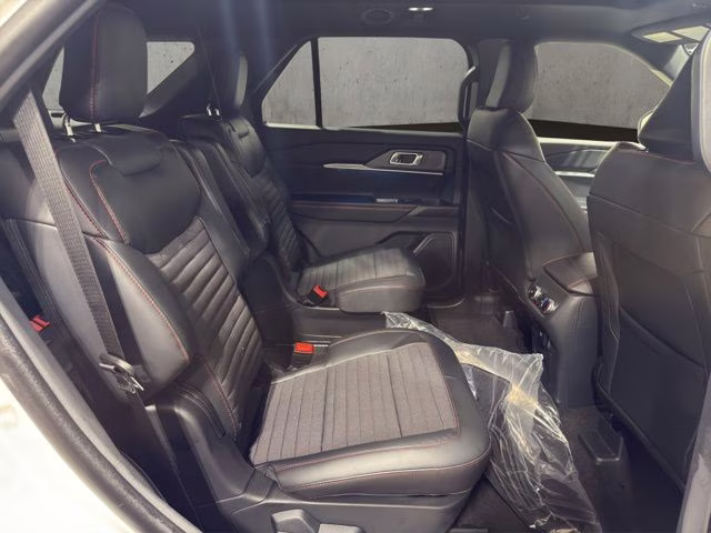 2026 Star White Metallic Tri-Coat Ford Explorer ST-Line 4X4 SUV