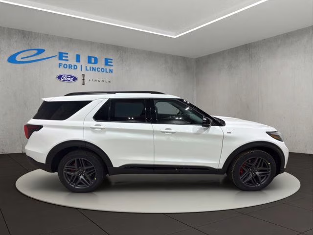 2026 Star White Metallic Tri-Coat Ford Explorer ST-Line 4X4 SUV