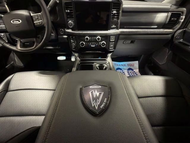 2026 Agate Black Metallic Ford Super Duty F-250 SRW Lariat Waldoch M80X 4X4 Truck