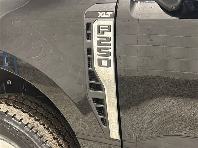 2026 Agate Black Metallic Ford Super Duty F-250 SRW XLT 4X4 Truck