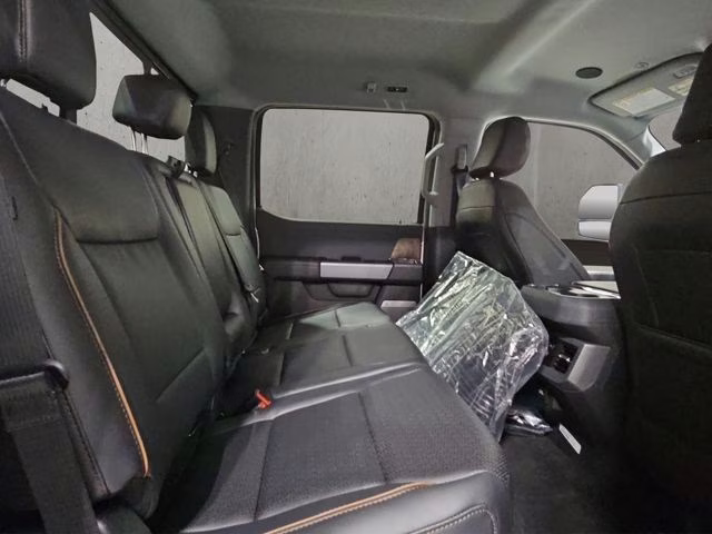 2026 Avalanche Ford Super Duty F-250 SRW Lariat 4X4 Truck